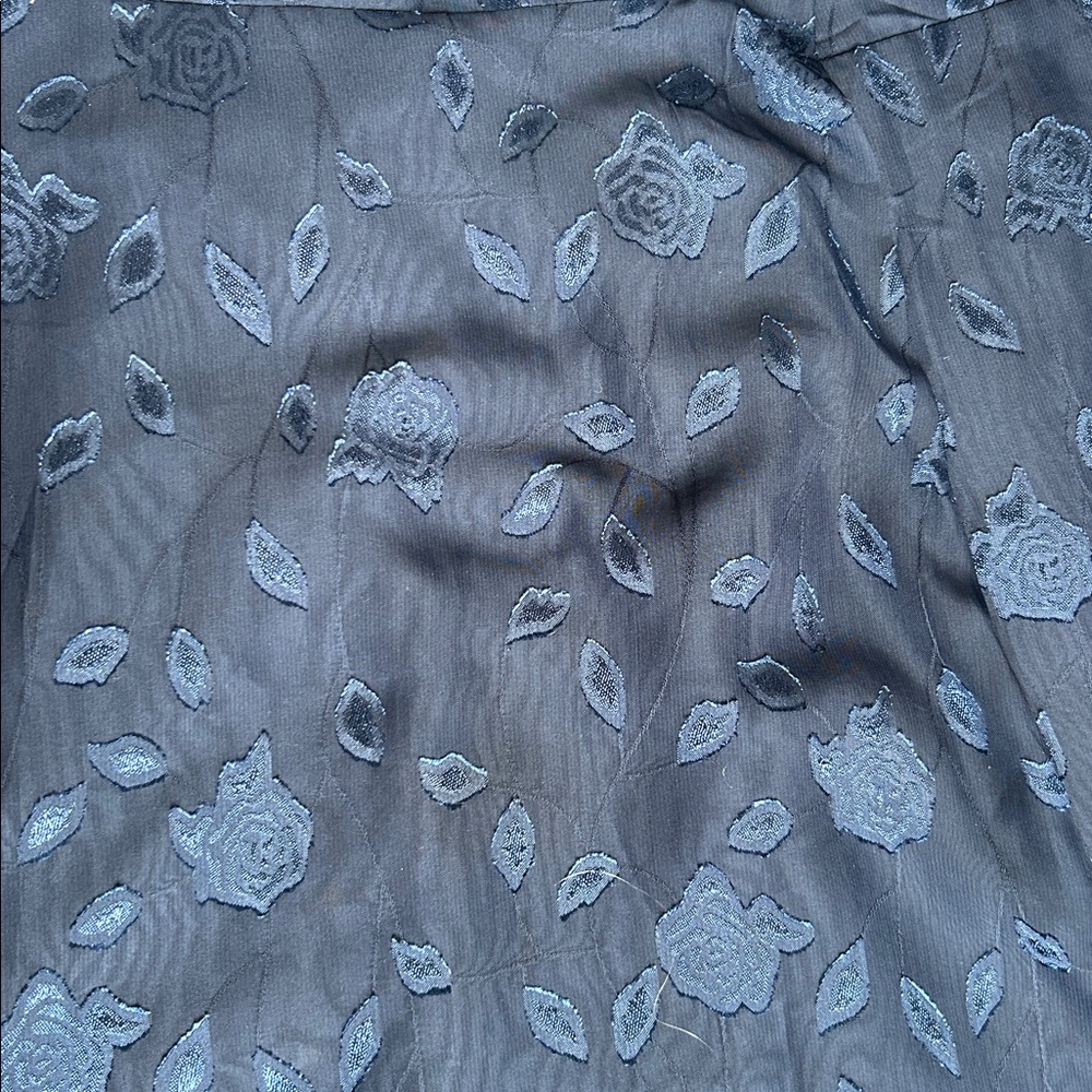 Lulu’s Midnight Blue Evening Elegance Floral Wrap Midi Dress size medium - Picture 9 of 9